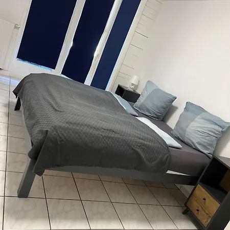 Dream 2 Kitchen Bath Balkon Maximum 5 Person Wiesbaden